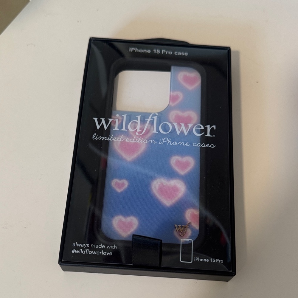 Wildflower Blue Heart iPhone 15 Pro Case